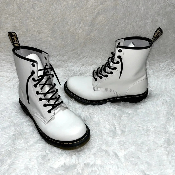 Dr. Martens | White Leather Lace Up Boots - Picture 2 of 12